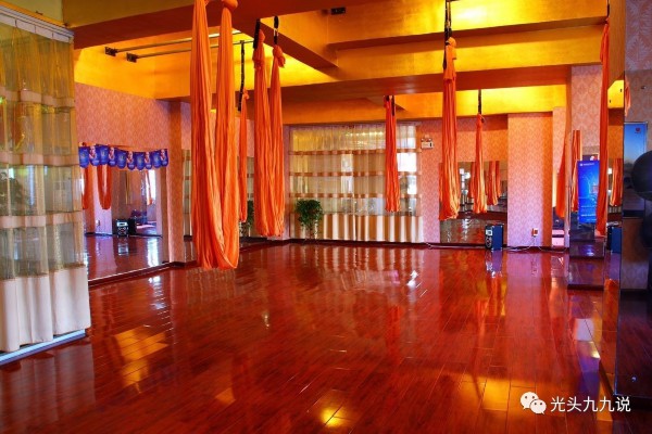 成都洗浴桑拿体验指南，轻松享受养生时光(成都洗浴休闲中心)